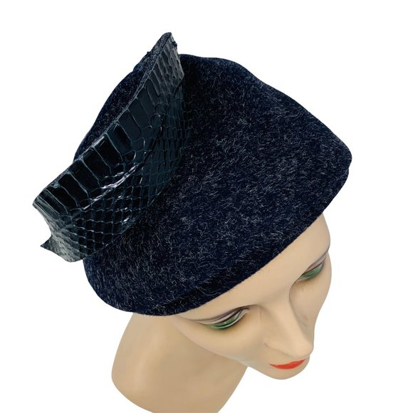 Vintage 1950s Navy Wool Architectural Cap Colby Hat